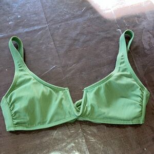 Green SMALL Ribbed bikini top only EUC adjustable straps, removable inserts